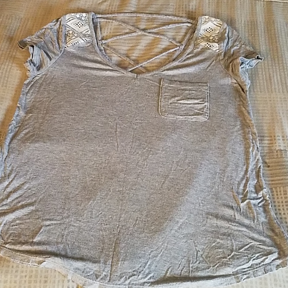 No boundaries top